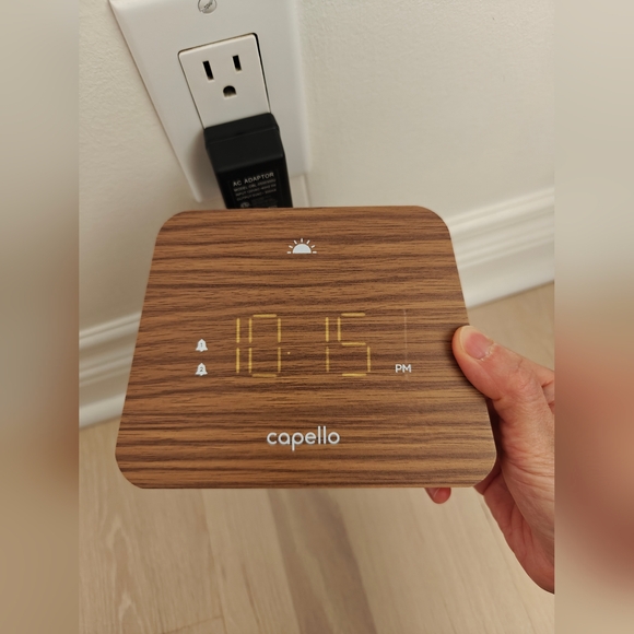 Capello Digital Mantle Alarm Clock Lark Finish - Picture 1 of 3